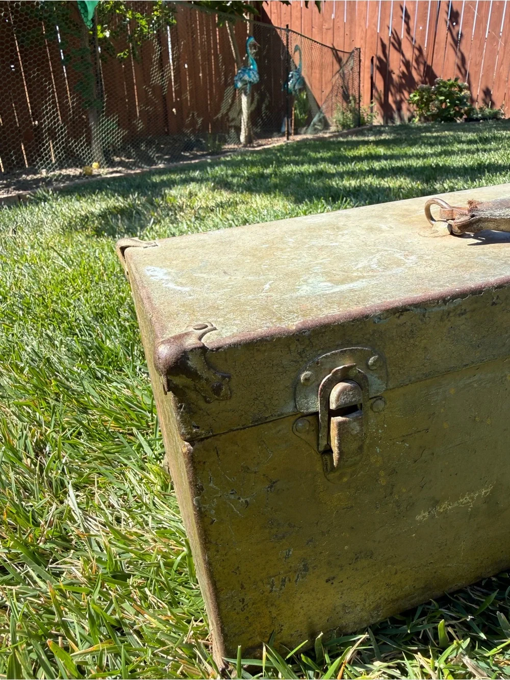 Vintage 1942 WWII US Army M6 Steel Tool Box Chest with Tray Removable Handle